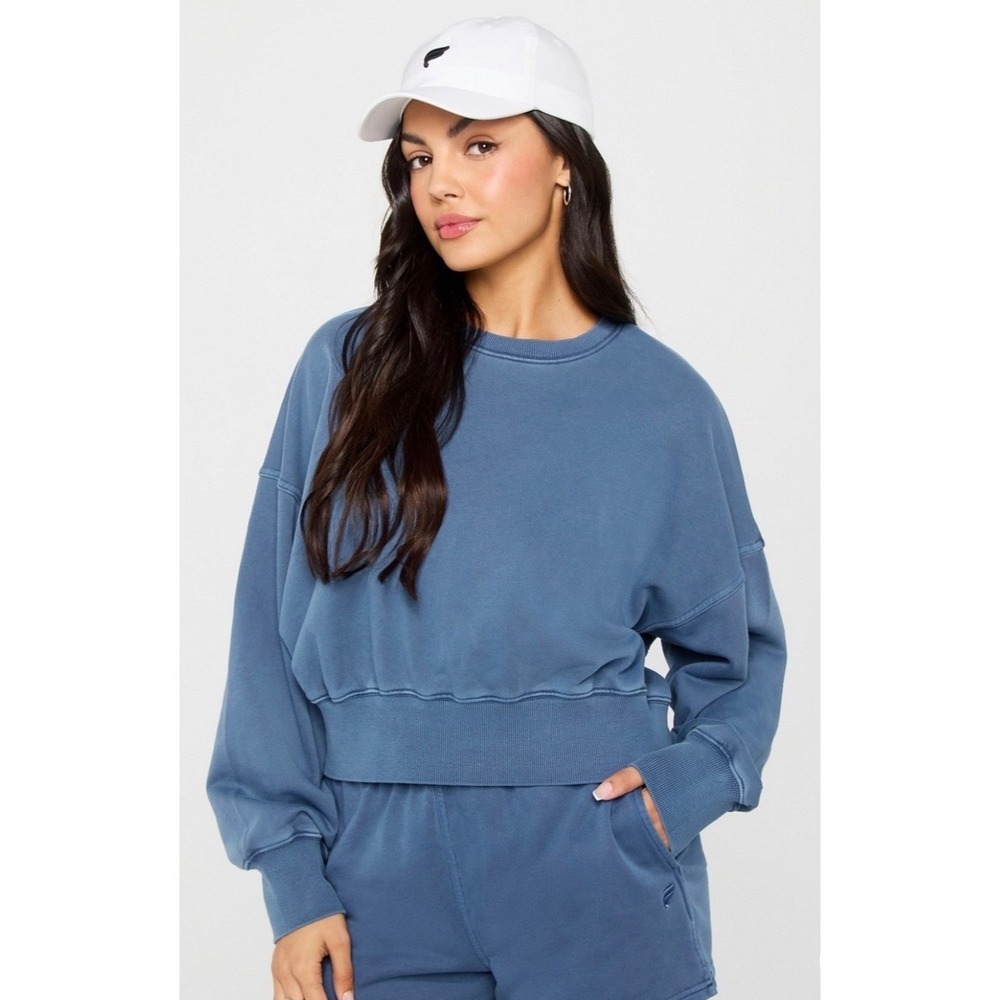 Fabletics Sweatshirt Womens XL Blue Year Round Terry Cropped Crew Neck Pullover